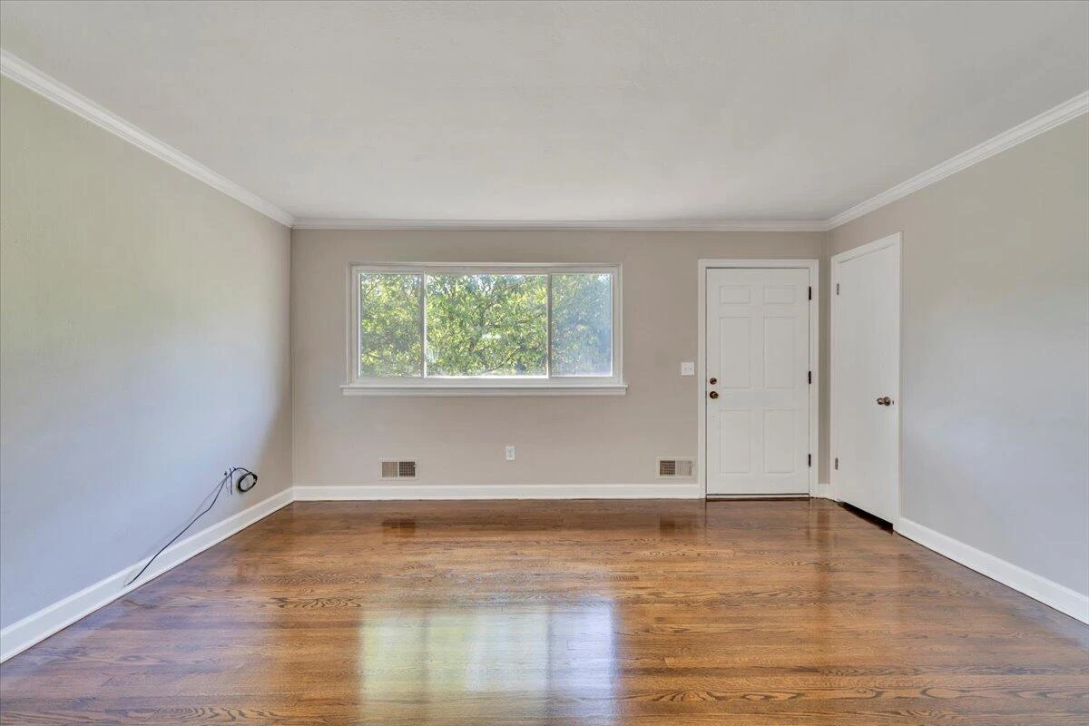 2413 Brambleton AVE - Photo 36