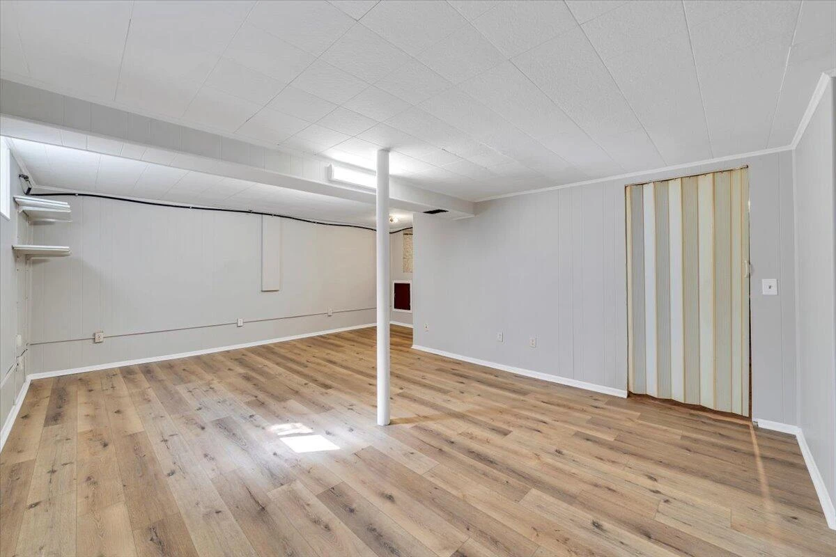 2413 Brambleton AVE - Photo 37