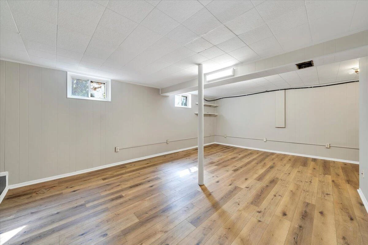 2413 Brambleton AVE - Photo 38
