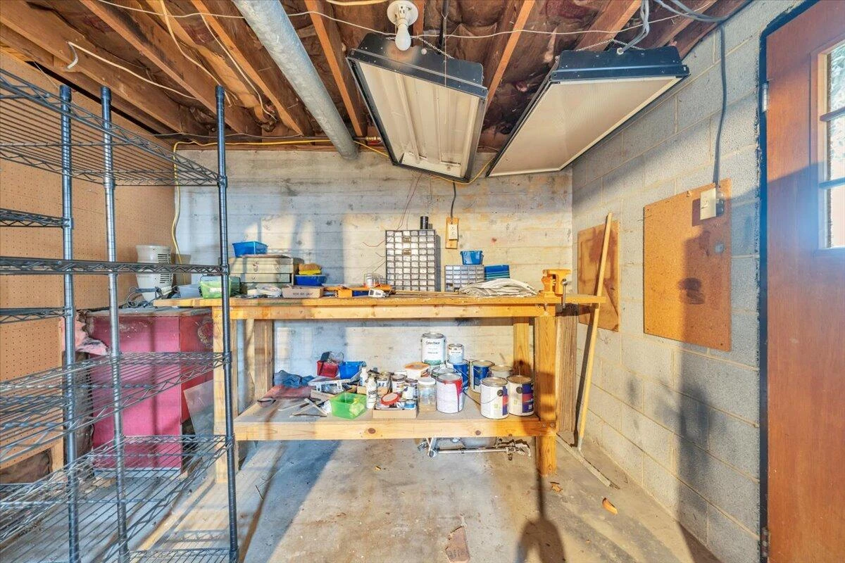 2413 Brambleton AVE - Photo 43