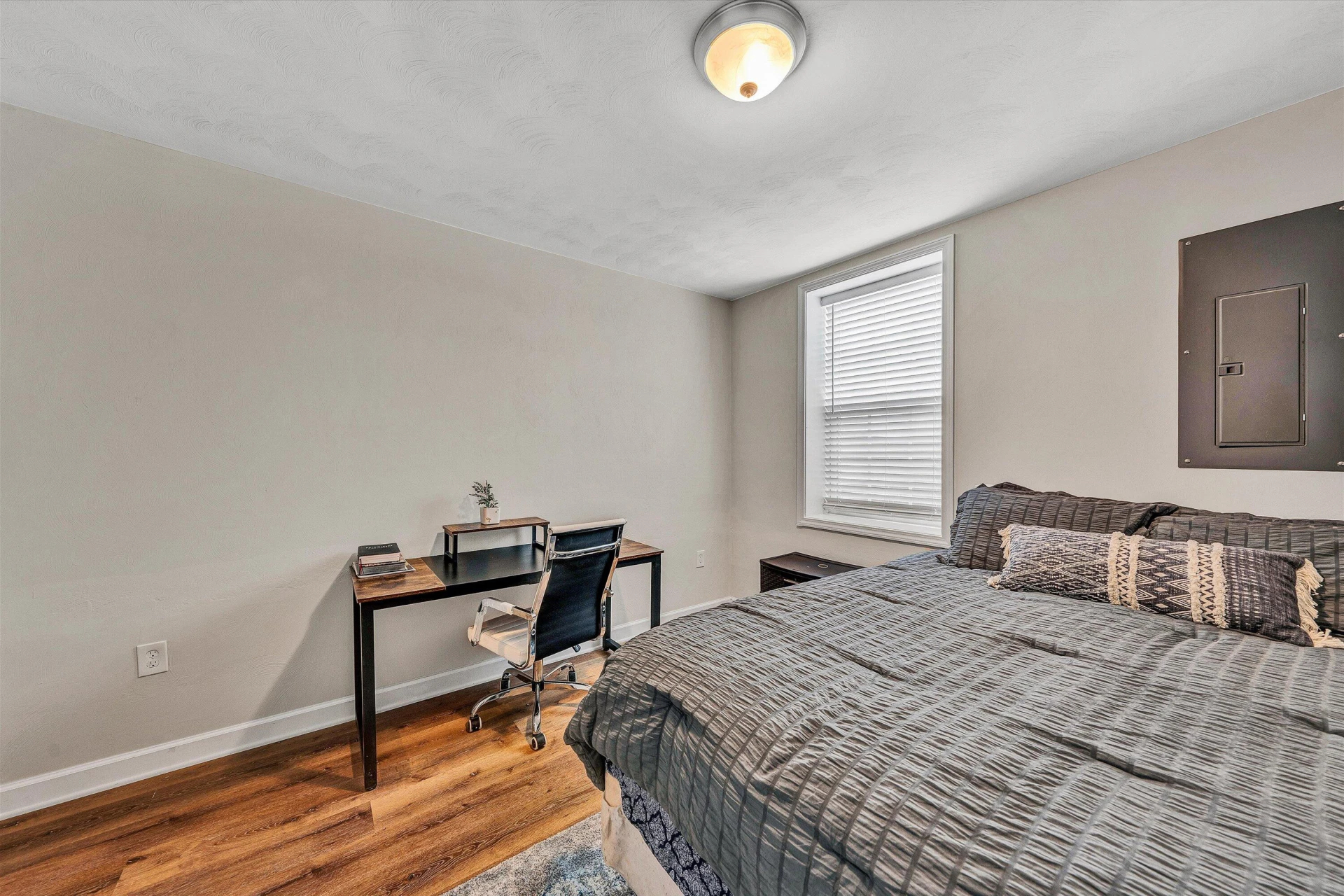 209 Edgemont DR - Photo 20