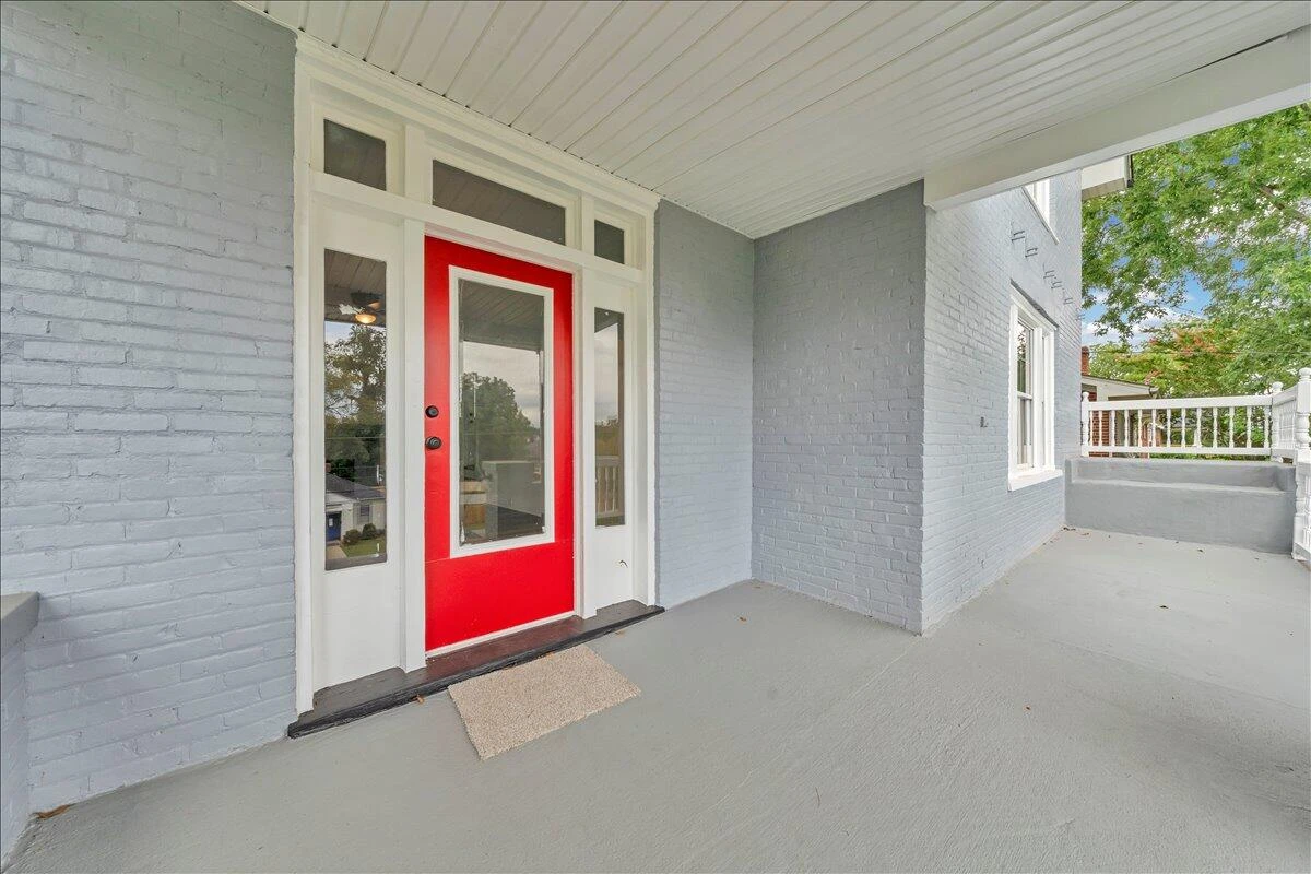 1131 Grayson AVE - Photo 2