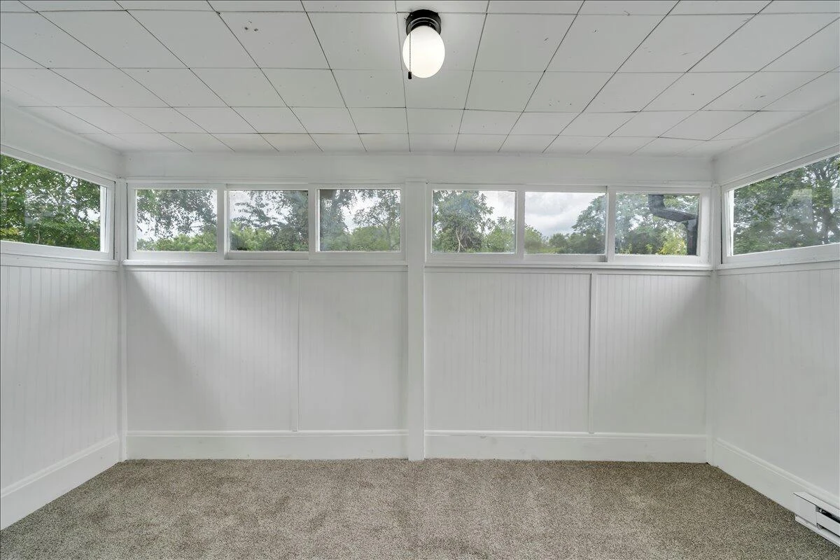 1131 Grayson AVE - Photo 28
