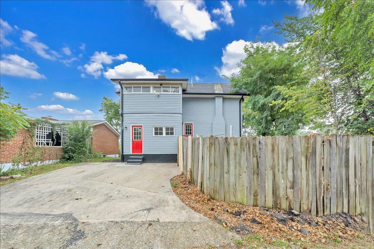 1131 Grayson AVE - Photo 43