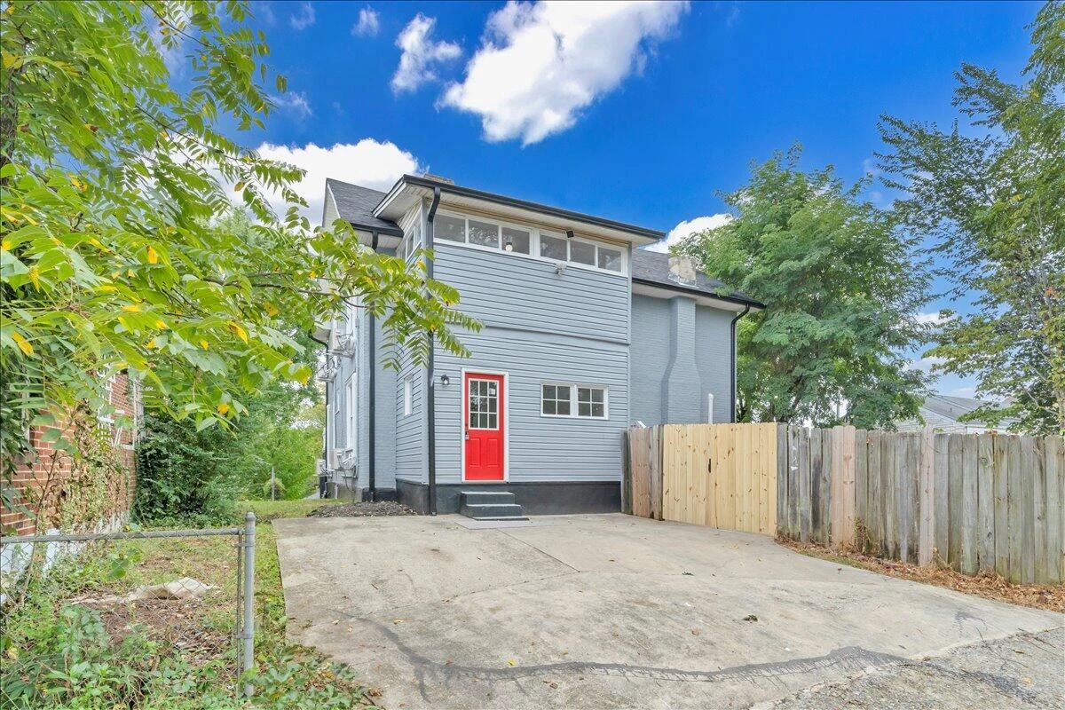 1131 Grayson AVE - Photo 44