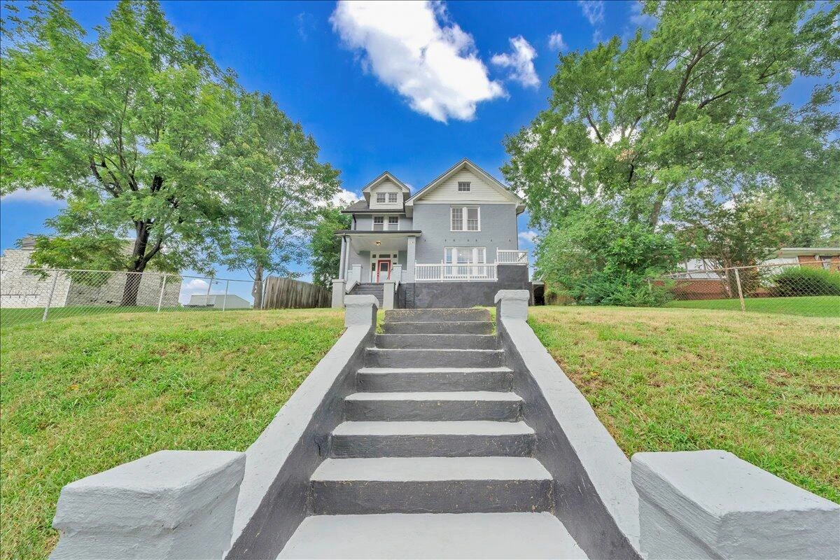 1131 Grayson AVE - Photo 49