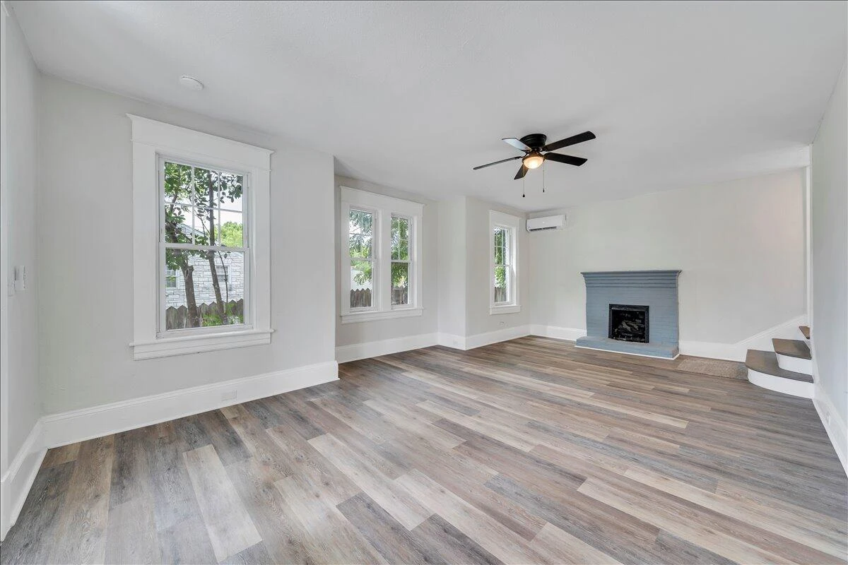 1131 Grayson AVE - Photo 8