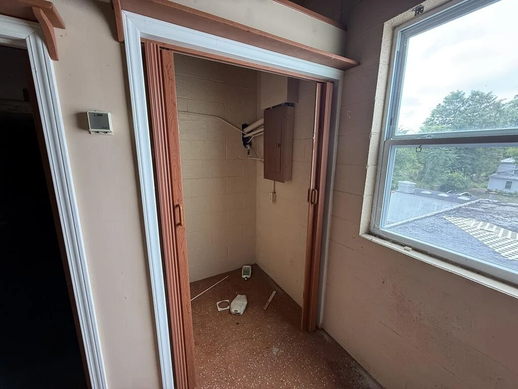 1200 Memorial BLVD - Photo 20