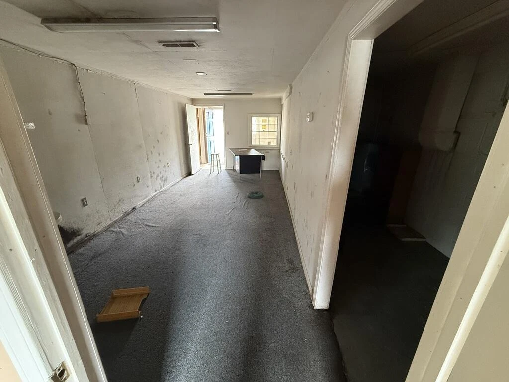 1200 Memorial BLVD - Photo 24