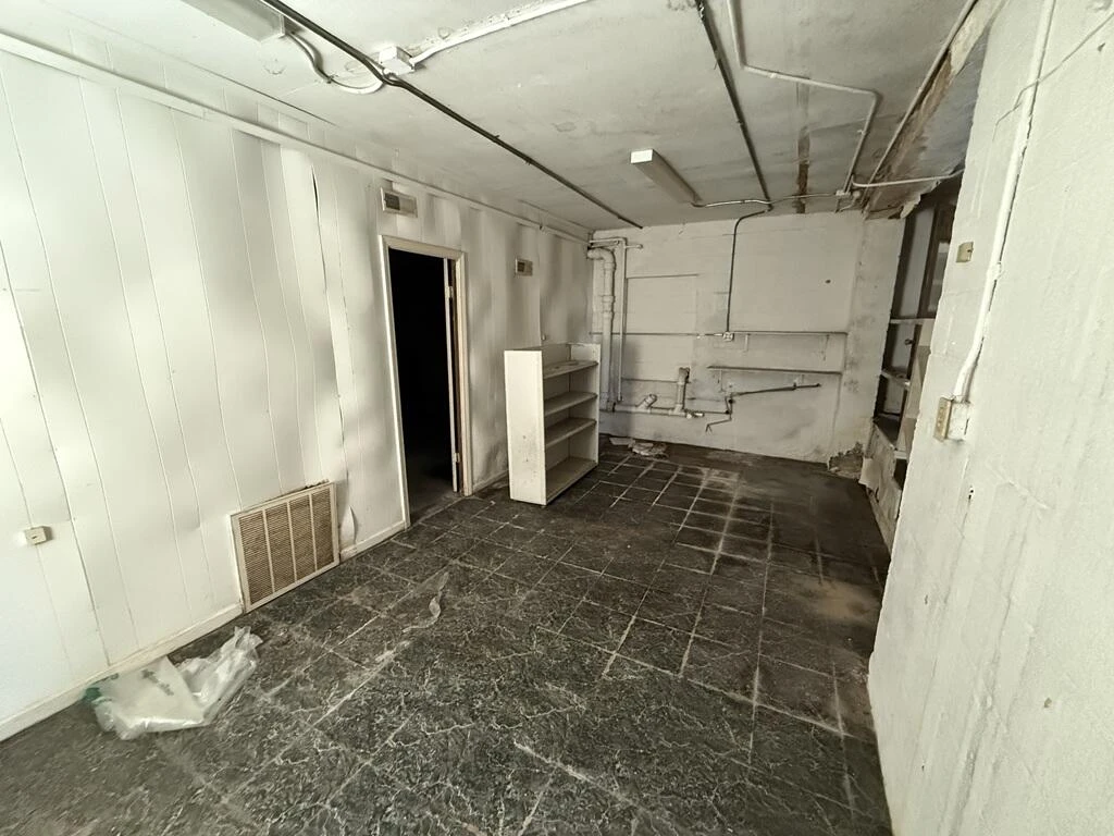 1200 Memorial BLVD - Photo 31