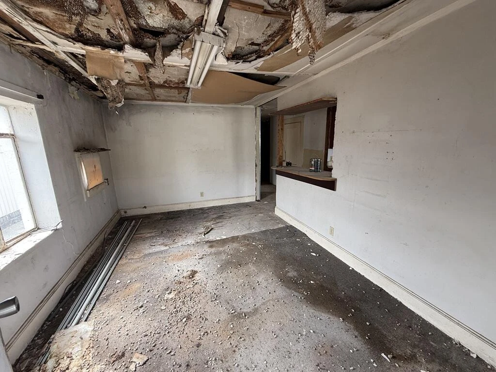 1200 Memorial BLVD - Photo 35