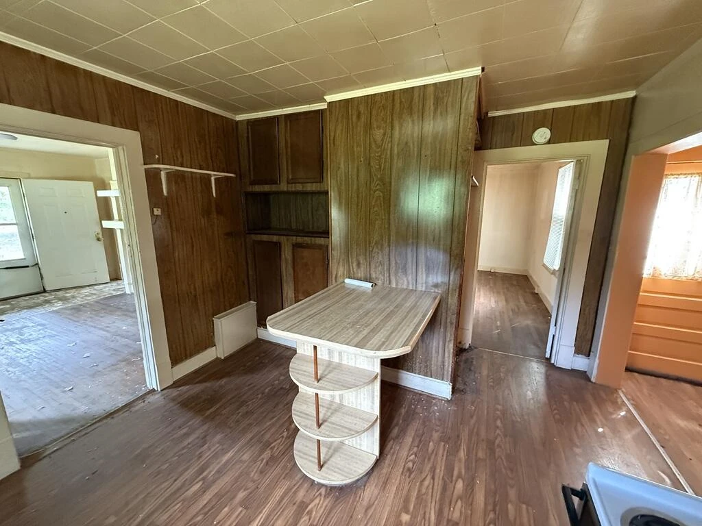 1200 Memorial BLVD - Photo 56