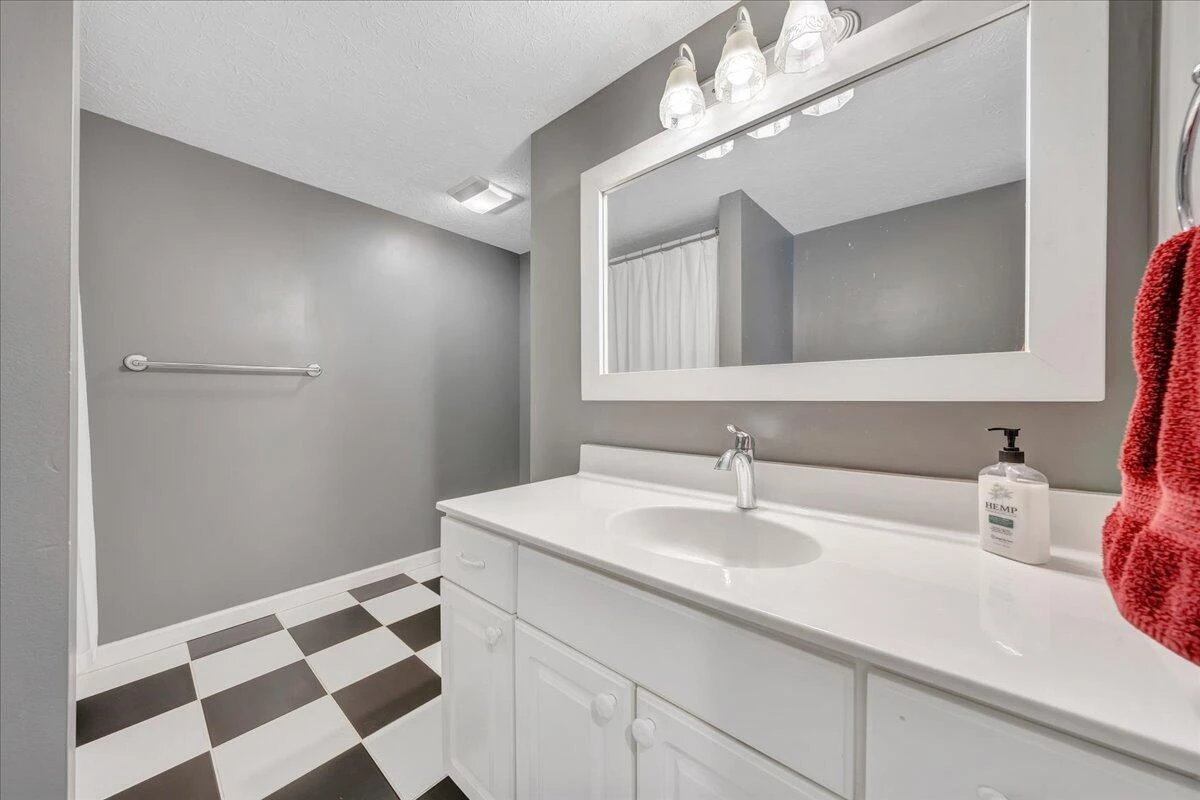 12715 Smith Mountain Lake PKWY - Photo 22