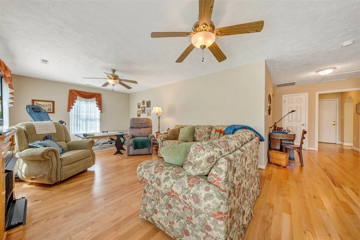12715 Smith Mountain Lake PKWY - Photo 37