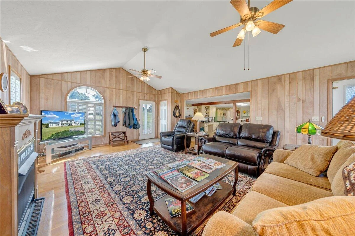 12715 Smith Mountain Lake PKWY - Photo 4