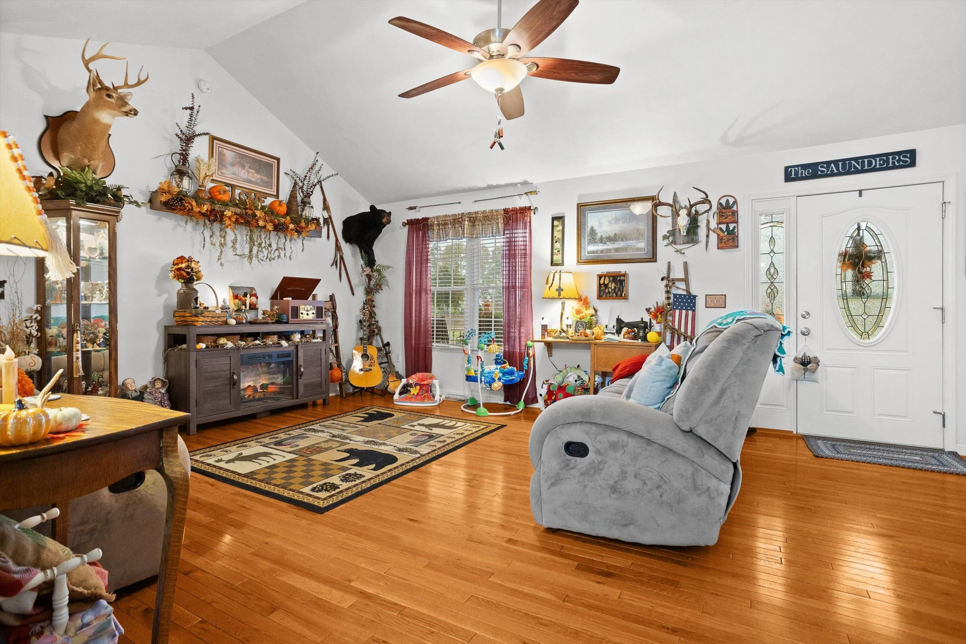 4348 Stewartsville RD - Photo 3