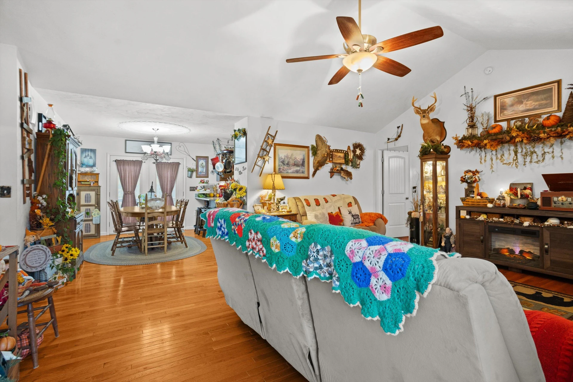 4348 Stewartsville RD - Photo 5
