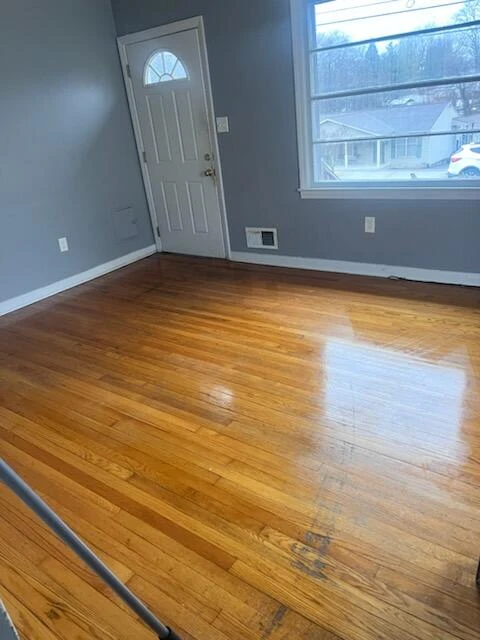 4026 Wyoming AVE - Photo 2