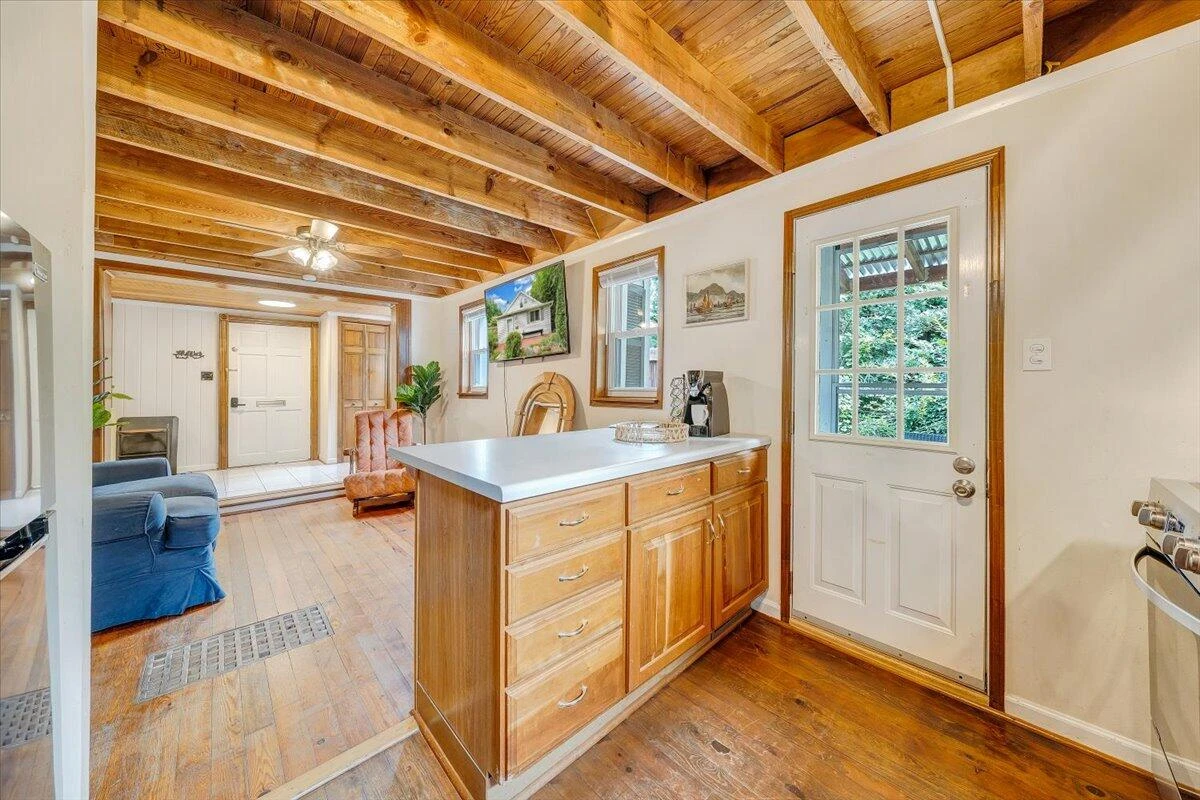5840 Quaker PKWY - Photo 7