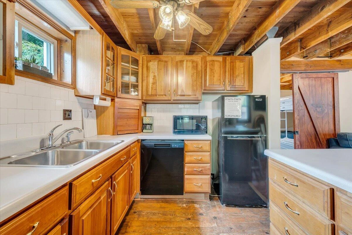 5840 Quaker PKWY - Photo 9