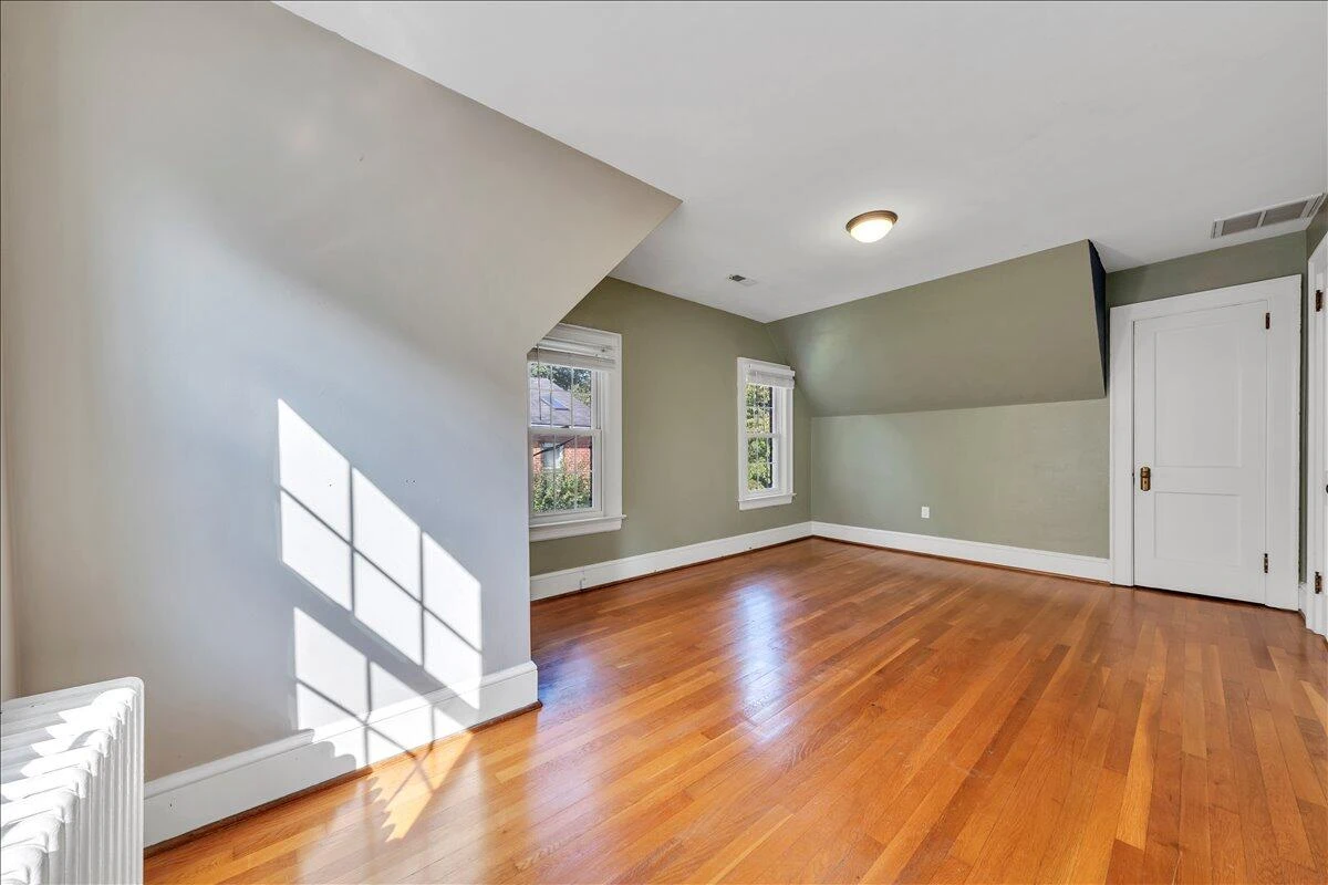 2523 Brambleton AVE - Photo 30