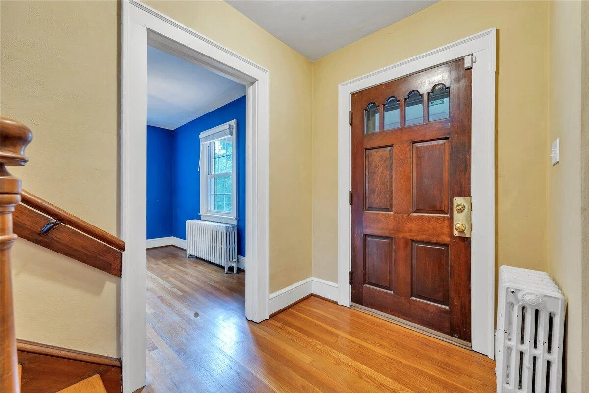 2523 Brambleton AVE - Photo 4