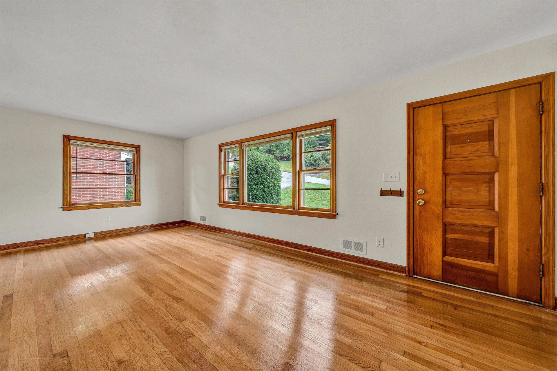 537 Dillard RD - Photo 7