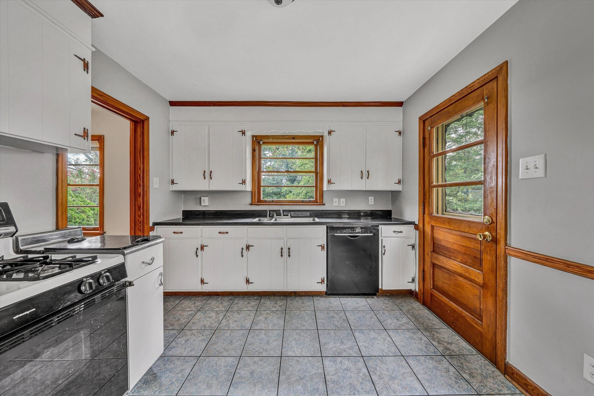 537 Dillard RD - Photo 9