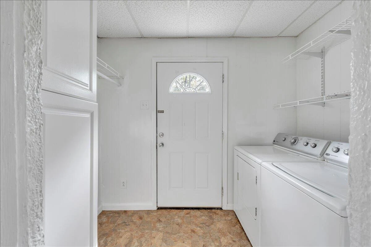 539 Crowmoor ST - Photo 11