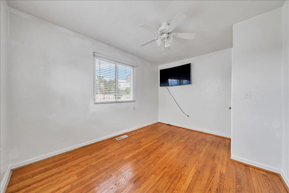 539 Crowmoor ST - Photo 13