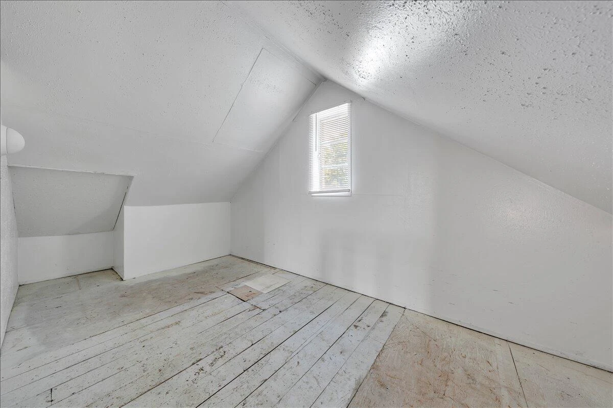 539 Crowmoor ST - Photo 21