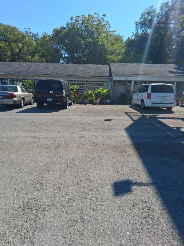 5623 Williamson RD - Photo 2