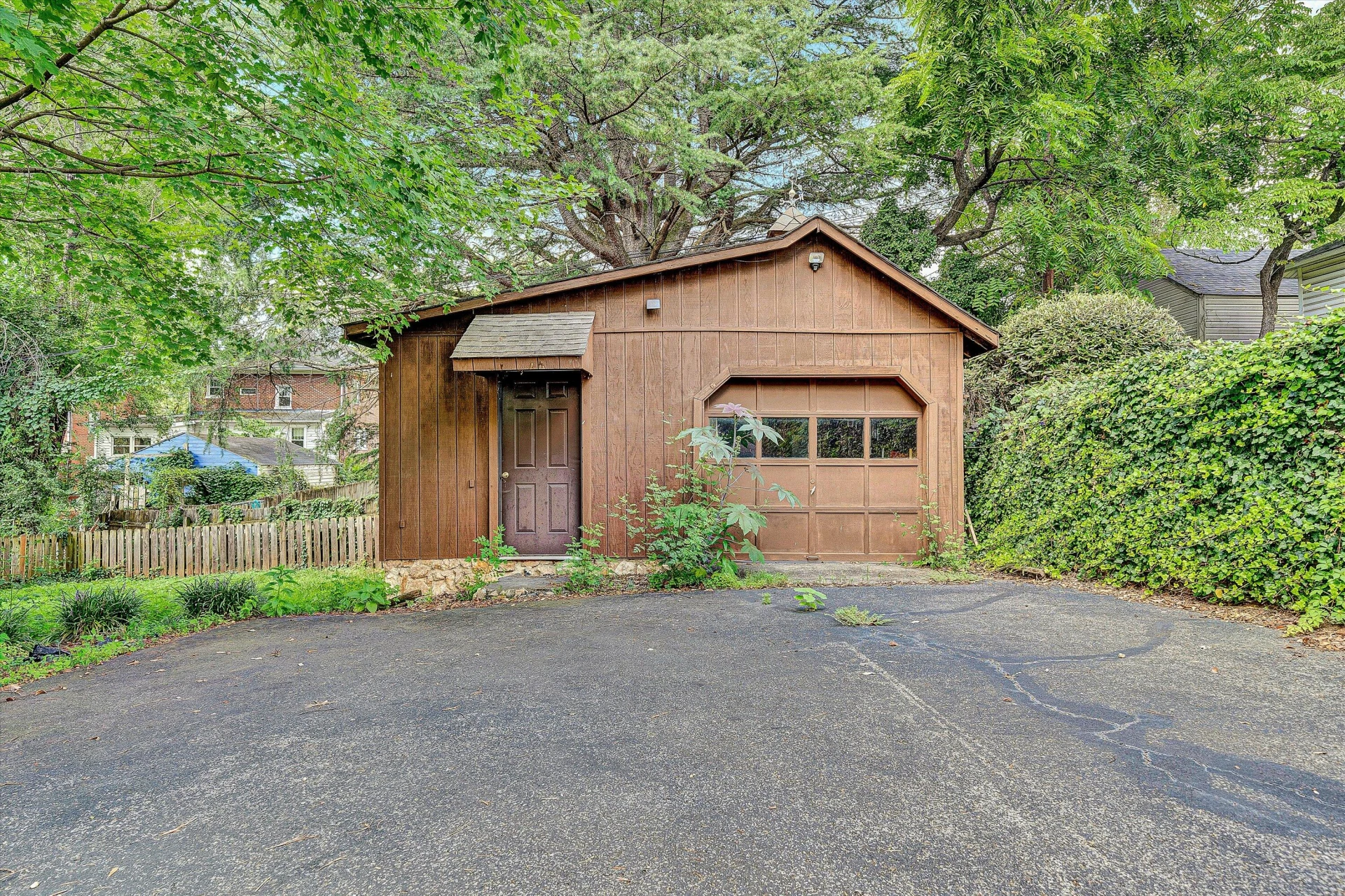 1907 Canterbury RD - Photo 33