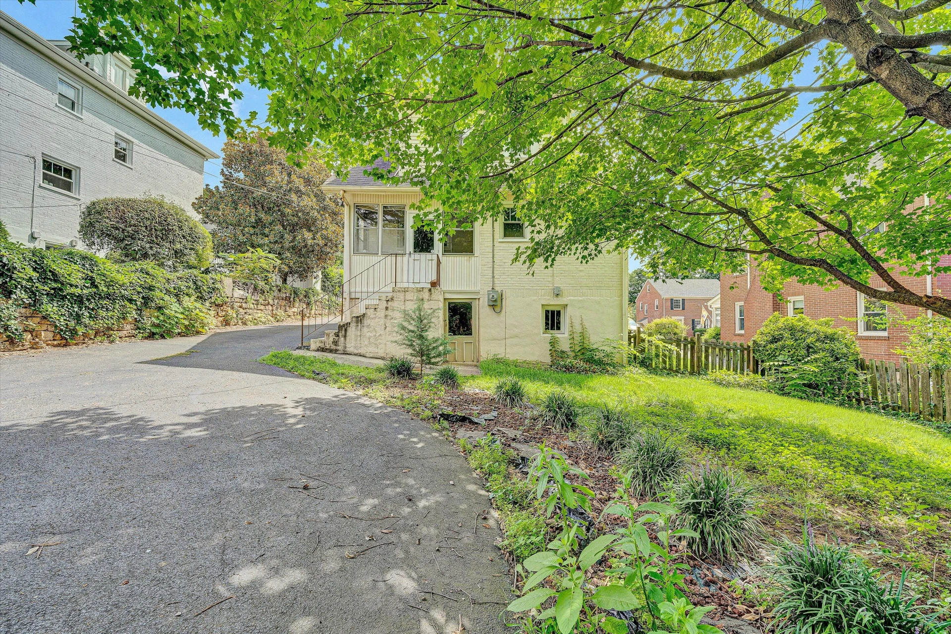 1907 Canterbury RD - Photo 34