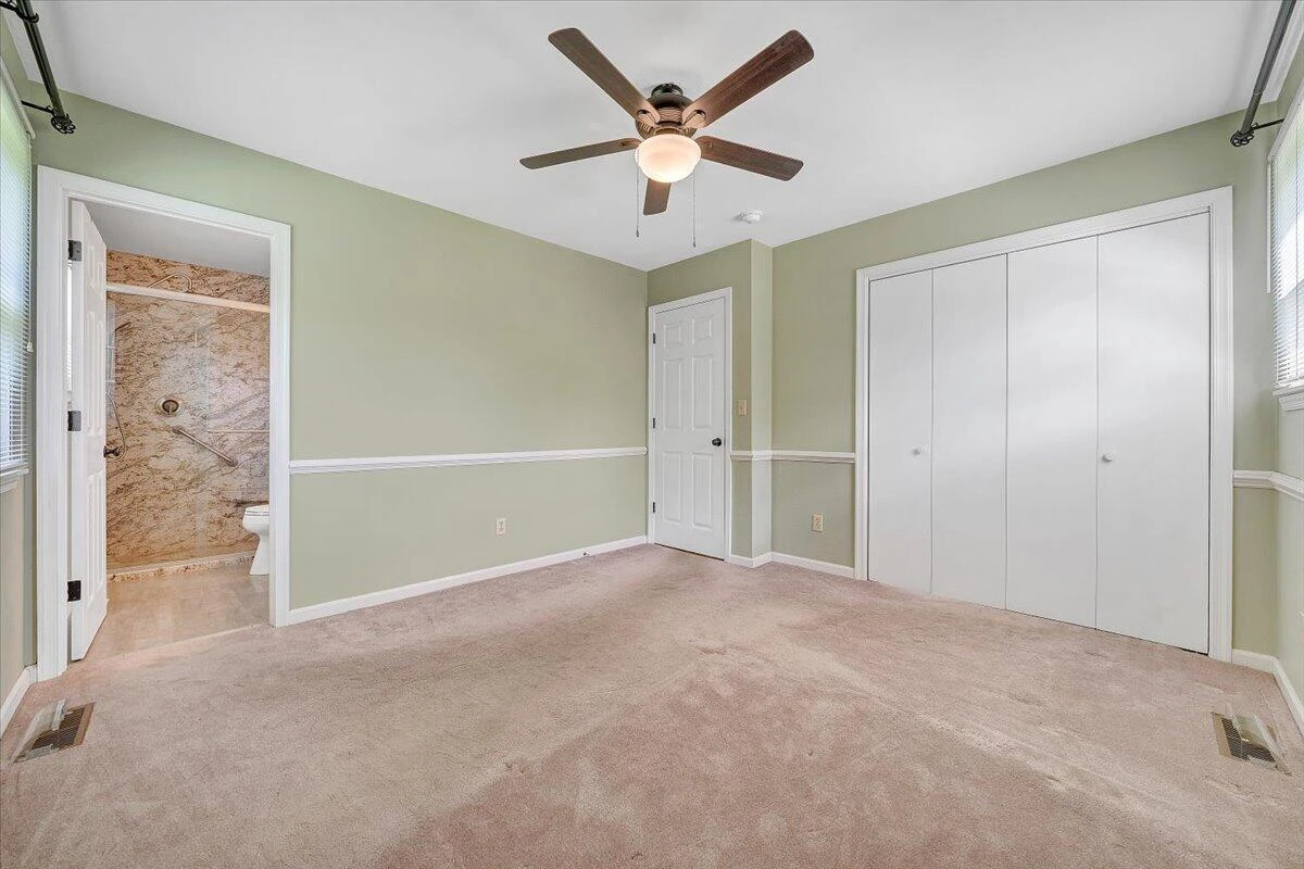 211 Crestbourne DR - Photo 19