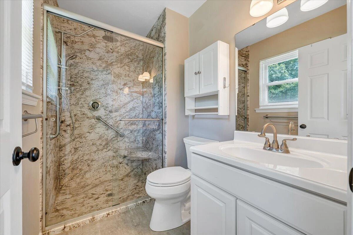 211 Crestbourne DR - Photo 20