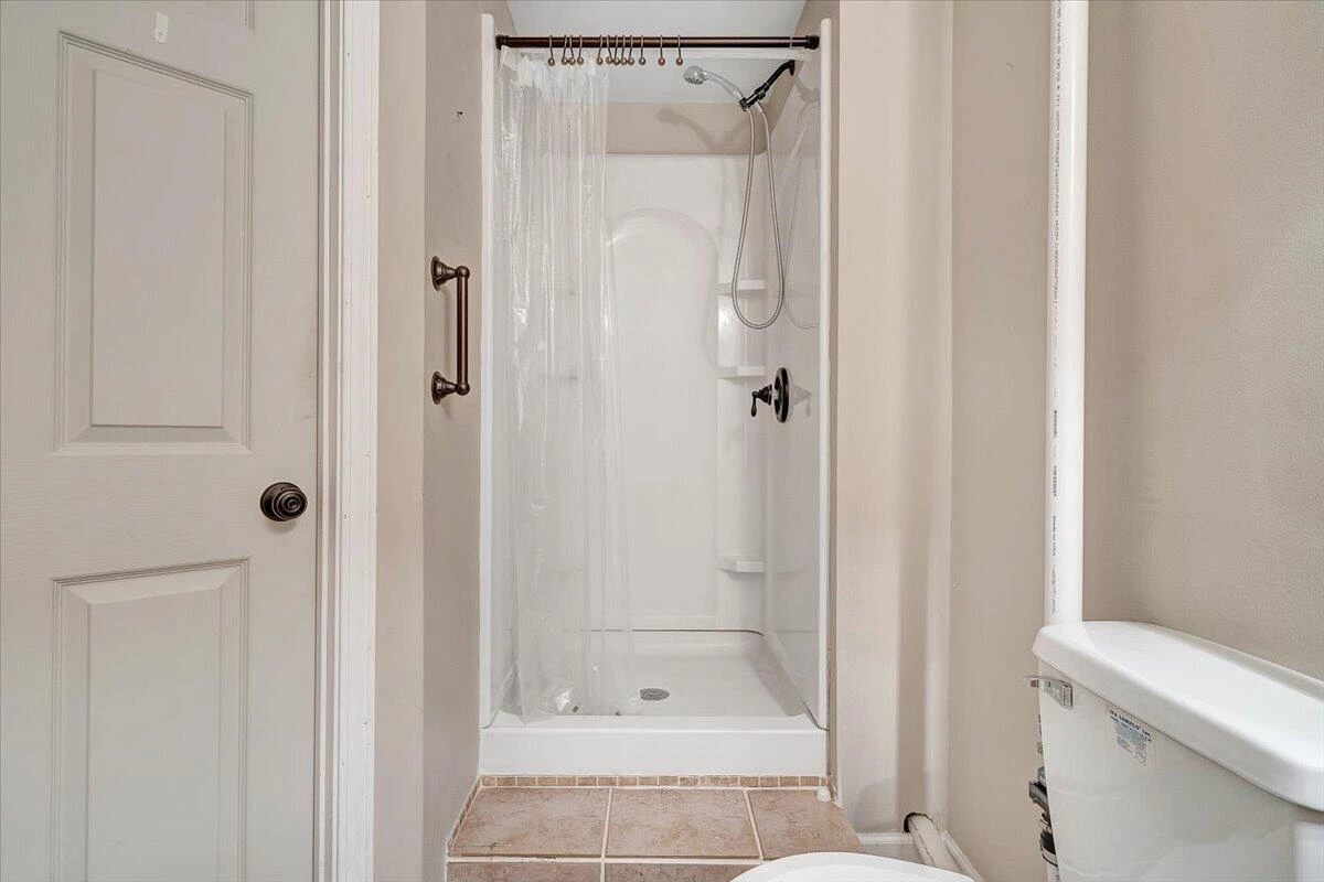 211 Crestbourne DR - Photo 26