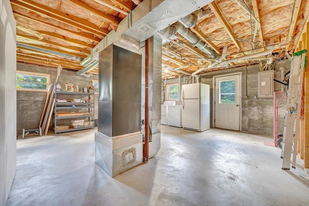 211 Crestbourne DR - Photo 27