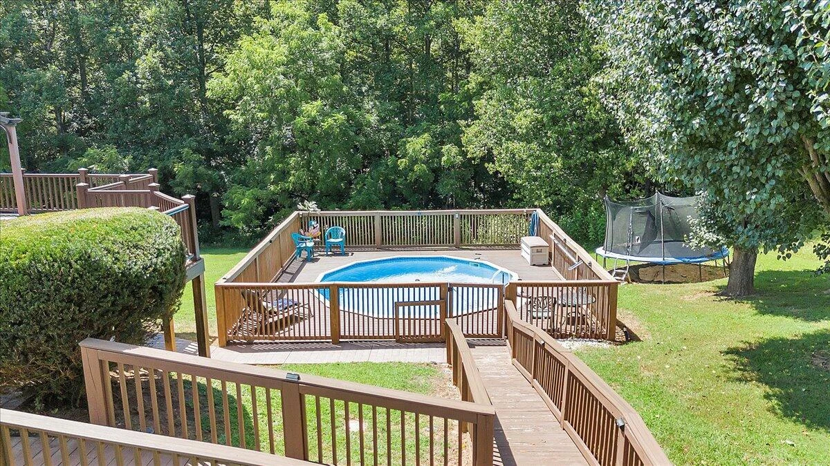 211 Crestbourne DR - Photo 38
