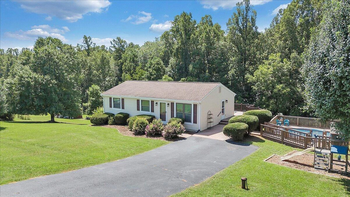 211 Crestbourne DR - Photo 57