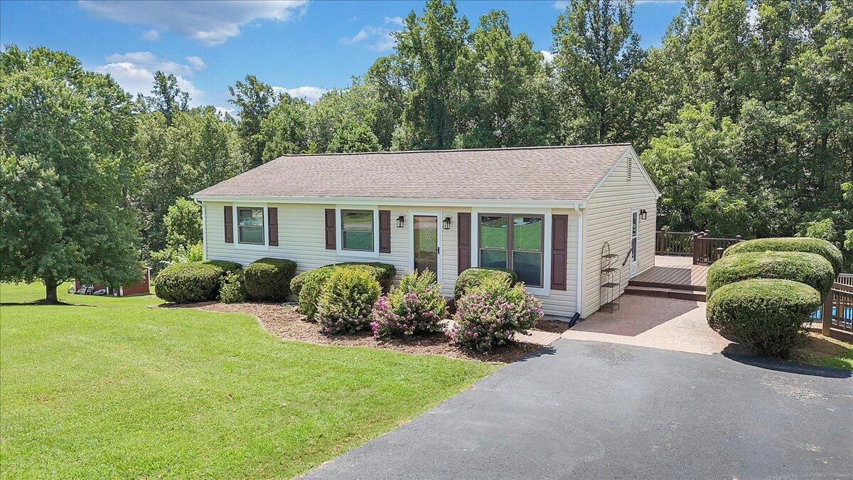 211 Crestbourne DR - Photo 72