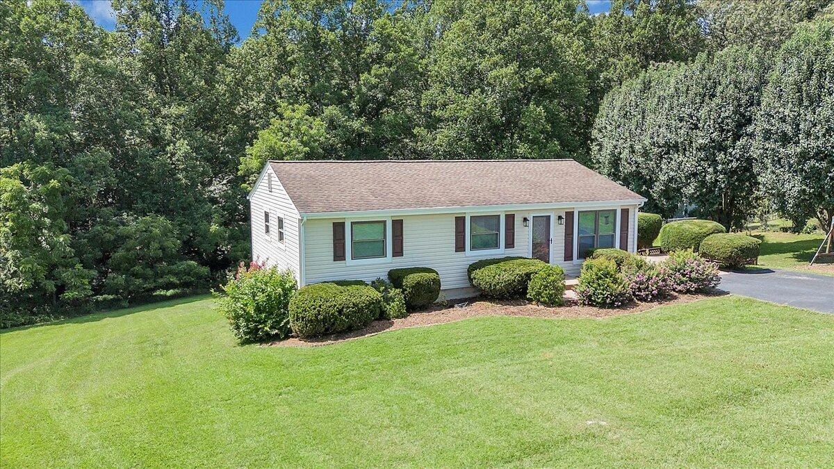 211 Crestbourne DR - Photo 73
