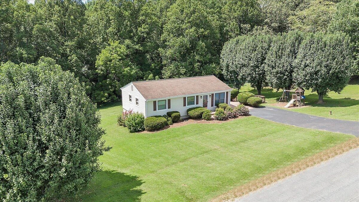 211 Crestbourne DR - Photo 75