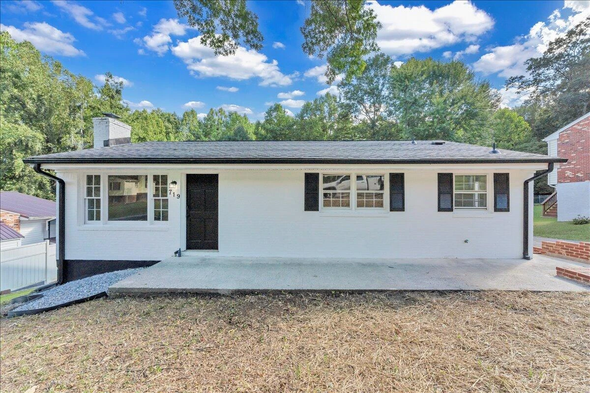 719 Estates RD