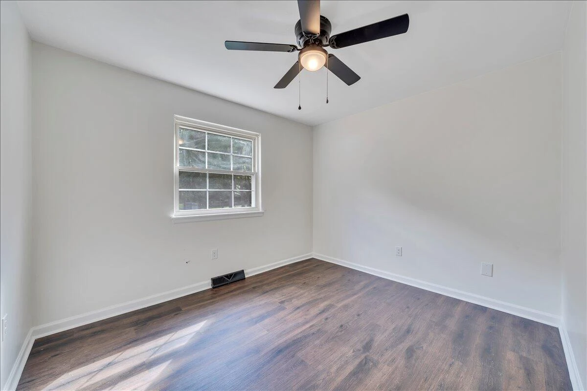 719 Estates RD - Photo 22