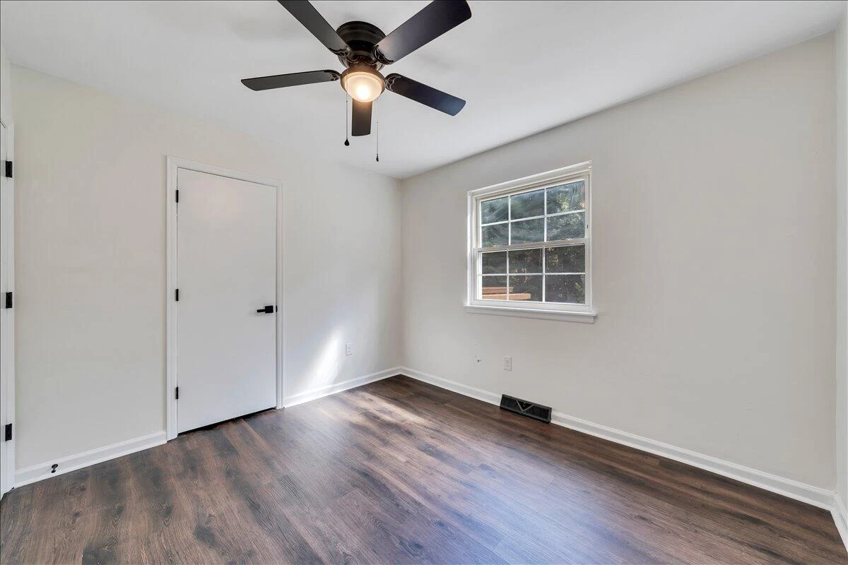 719 Estates RD - Photo 23