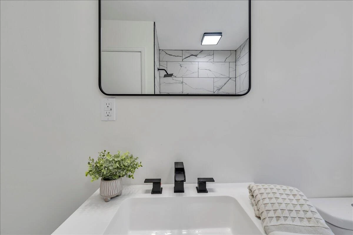 719 Estates RD - Photo 26