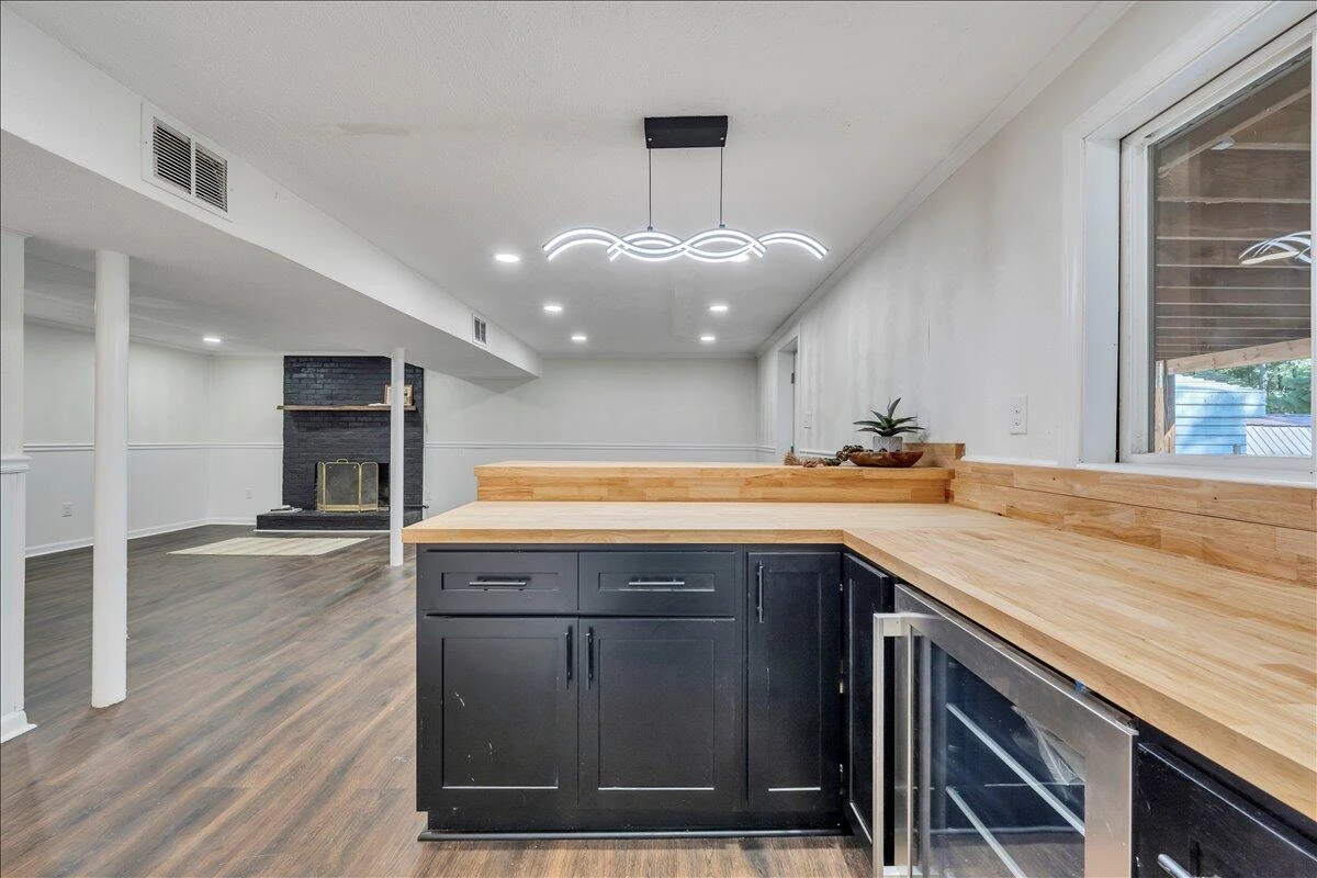 719 Estates RD - Photo 35
