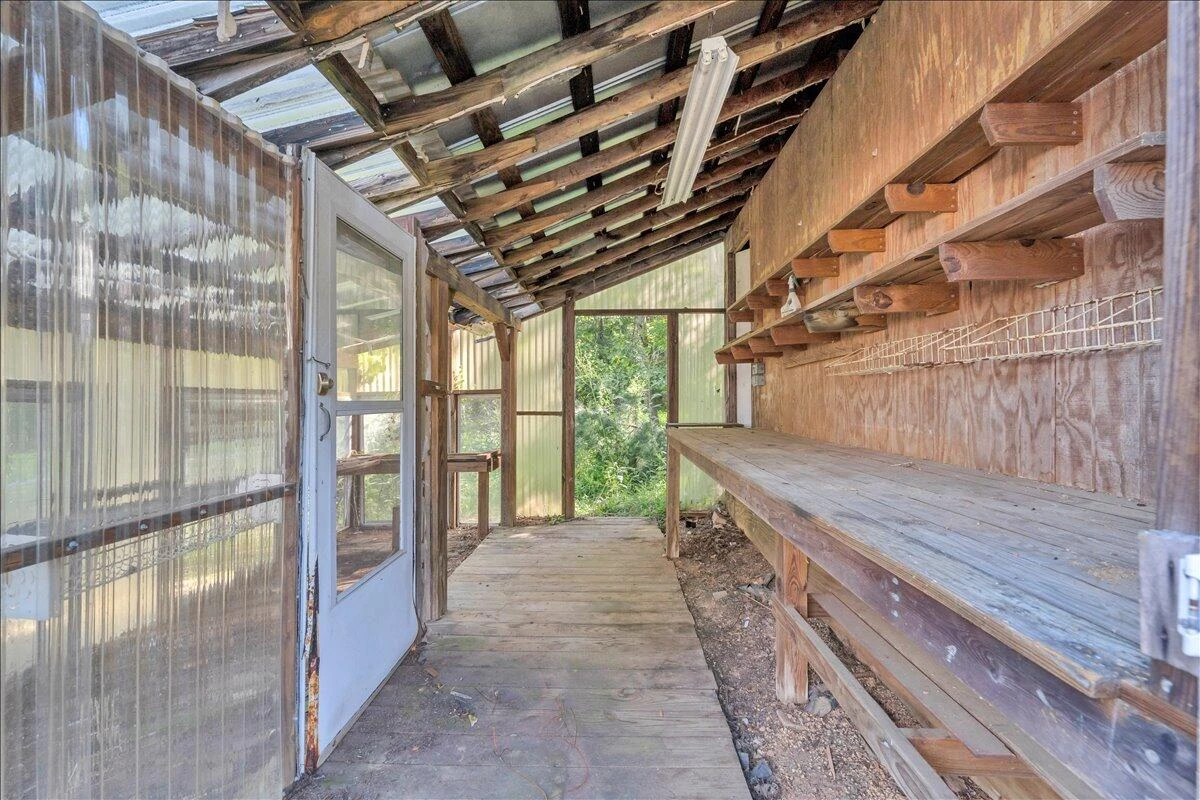 719 Estates RD - Photo 43