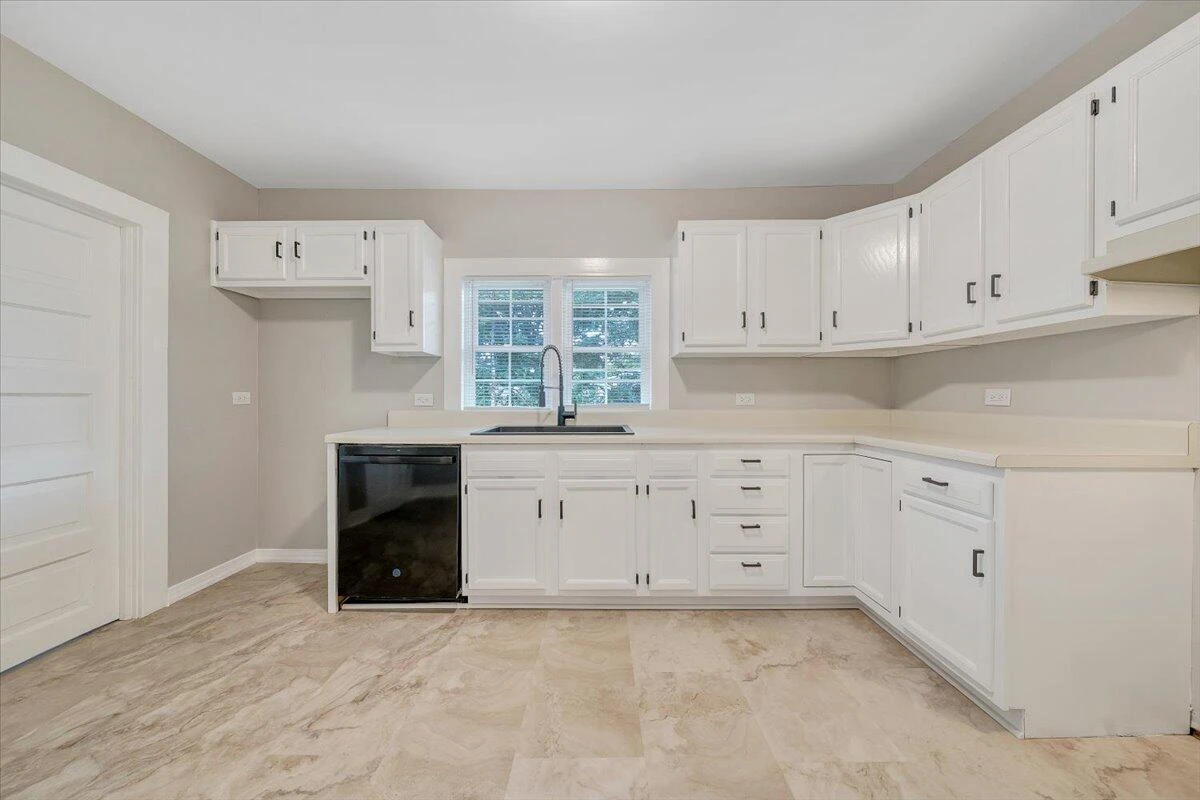 1742 20th ST - Photo 12